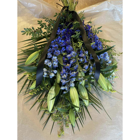 Lilie a delphinium